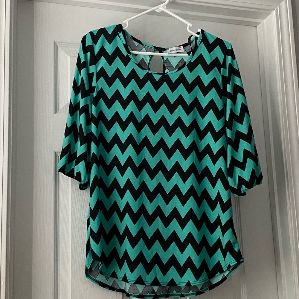 Star Vixen Chevron 3/4 Sleeve Tunic in Teal and Black